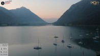 Archiv Foto Webcam Achensee: Blick vom Hotel Post am Achensee 05:00