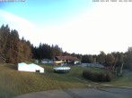 Archiv Foto Webcam Blick zur Talstation am Hohenbogen 05:00
