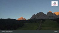 Archiv Foto Webcam Kreuzbergpass nahe Sexten 04:00