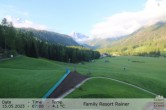 Archived image Webcam Family Resort Rainer, South Tyrol 06:00