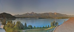 Archiv Foto Webcam Faaker See, Blickrichtung Süden 05:00