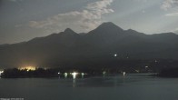 Archiv Foto Webcam Faaker See, Blickrichtung Mittagskogel 23:00