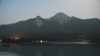 Archiv Foto Webcam Faaker See, Blickrichtung Mittagskogel 03:00