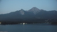 Archiv Foto Webcam Faaker See, Blickrichtung Mittagskogel 03:00
