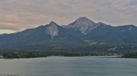 Archiv Foto Webcam Faaker See, Blickrichtung Mittagskogel 05:00