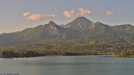 Archiv Foto Webcam Faaker See, Blickrichtung Mittagskogel 06:00