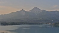 Archiv Foto Webcam Faaker See, Blickrichtung Mittagskogel 06:00