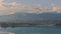 Archiv Foto Webcam Faaker See, Blickrichtung Mittagskogel 06:00