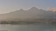 Archiv Foto Webcam Faaker See, Blickrichtung Mittagskogel 07:00