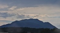 Archived image Webcam Faaker See lake and Villacher Alpe 17:00