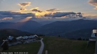 Archiv Foto Webcam Gerlitzen Gipfel: Bergstation 8er Carving Jet 19:00