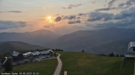 Archiv Foto Webcam Gerlitzen Gipfel: Bergstation 8er Carving Jet 19:00
