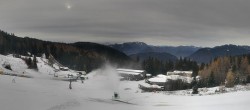 Archiv Foto Webcam Kanzelhöhe-Mittelstation 13:00