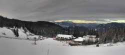 Archived image Webcam Middle station Kanzelhöhe, skiresort Gerlitzen 07:00