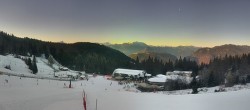 Archiv Foto Webcam Kanzelhöhe-Mittelstation 07:00