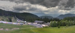 Archiv Foto Webcam Kanzelhöhe-Mittelstation 13:00