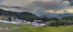 Archiv Foto Webcam Kanzelhöhe-Mittelstation 17:00
