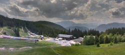 Archiv Foto Webcam Kanzelhöhe-Mittelstation 13:00