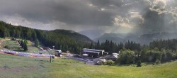 Archived image Webcam Middle station Kanzelhöhe, skiresort Gerlitzen 17:00