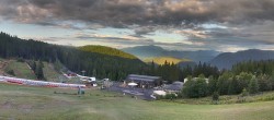 Archived image Webcam Middle station Kanzelhöhe, skiresort Gerlitzen 05:00