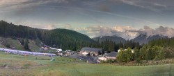 Archived image Webcam Middle station Kanzelhöhe, skiresort Gerlitzen 07:00