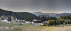 Archiv Foto Webcam Kanzelhöhe-Mittelstation 13:00