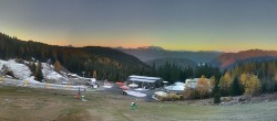 Archived image Webcam Middle station Kanzelhöhe, skiresort Gerlitzen 06:00