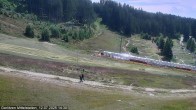 Archiv Foto Webcam Kanzelhöhe: Schirmbar und Sonnenarena 13:00