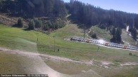 Archiv Foto Webcam Kanzelhöhe: Schirmbar und Sonnenarena 13:00
