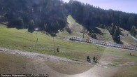 Archiv Foto Webcam Kanzelhöhe: Schirmbar und Sonnenarena 11:00