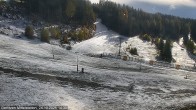 Archiv Foto Webcam Kanzelhöhe: Schirmbar und Sonnenarena 13:00