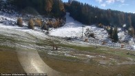 Archiv Foto Webcam Kanzelhöhe: Schirmbar und Sonnenarena 13:00