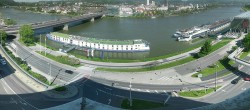 Archiv Foto Webcam Linz: Donaulände und Nibelungenbrücke 09:00