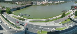 Archiv Foto Webcam Linz: Donaulände und Nibelungenbrücke 11:00