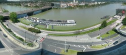 Archiv Foto Webcam Linz: Donaulände und Nibelungenbrücke 11:00