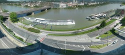 Archiv Foto Webcam Linz: Donaulände und Nibelungenbrücke 09:00