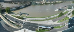 Archived image Webcam Linz: Generali building at the Danube 13:00