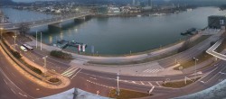 Archiv Foto Webcam Linz: Donaulände und Nibelungenbrücke 06:00