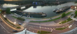 Archiv Foto Webcam Linz: Donaulände und Nibelungenbrücke 19:00