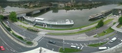 Archived image Webcam Linz: Generali building at the Danube 05:00