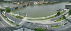 Archiv Foto Webcam Linz: Donaulände und Nibelungenbrücke 09:00