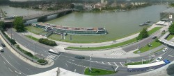 Archiv Foto Webcam Linz: Donaulände und Nibelungenbrücke 13:00
