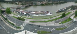 Archiv Foto Webcam Linz: Donaulände und Nibelungenbrücke 15:00