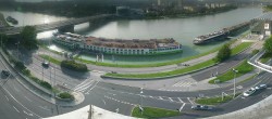 Archiv Foto Webcam Linz: Donaulände und Nibelungenbrücke 17:00