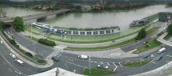 Archiv Foto Webcam Linz: Donaulände und Nibelungenbrücke 11:00