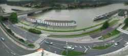 Archiv Foto Webcam Linz: Donaulände und Nibelungenbrücke 05:00