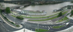 Archiv Foto Webcam Linz: Donaulände und Nibelungenbrücke 15:00
