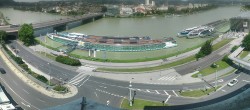 Archived image Webcam Linz: Generali building at the Danube 11:00