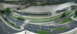 Archiv Foto Webcam Linz: Donaulände und Nibelungenbrücke 17:00