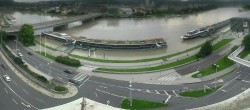 Archiv Foto Webcam Linz: Donaulände und Nibelungenbrücke 19:00